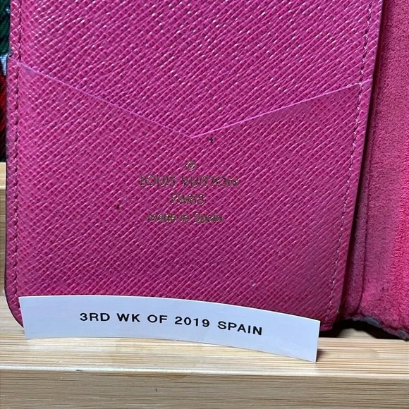 Louis Vuitton iPhone X phone case - Picture 5 of 6